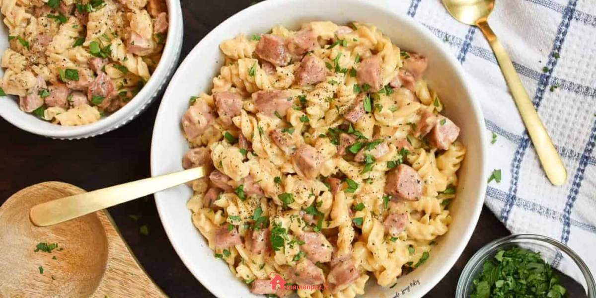 سالاد ماکارونی با سوسیس