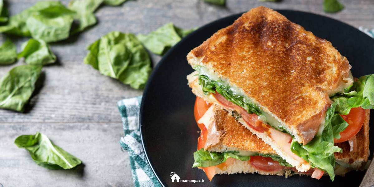 ساندویچ مرغ و اسفناج