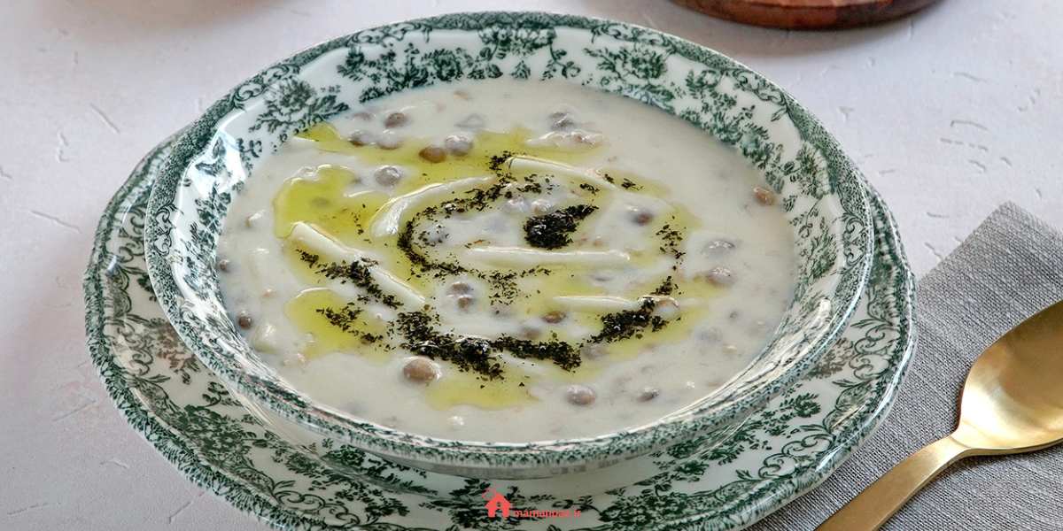 آش دوغ با رشته