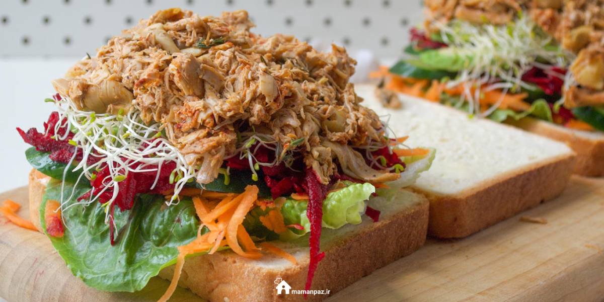 ساندویچ رست بیف مرغ