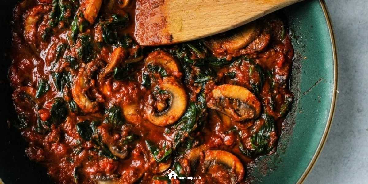 خوراک میگو با قارچ و گوجه فرنگی