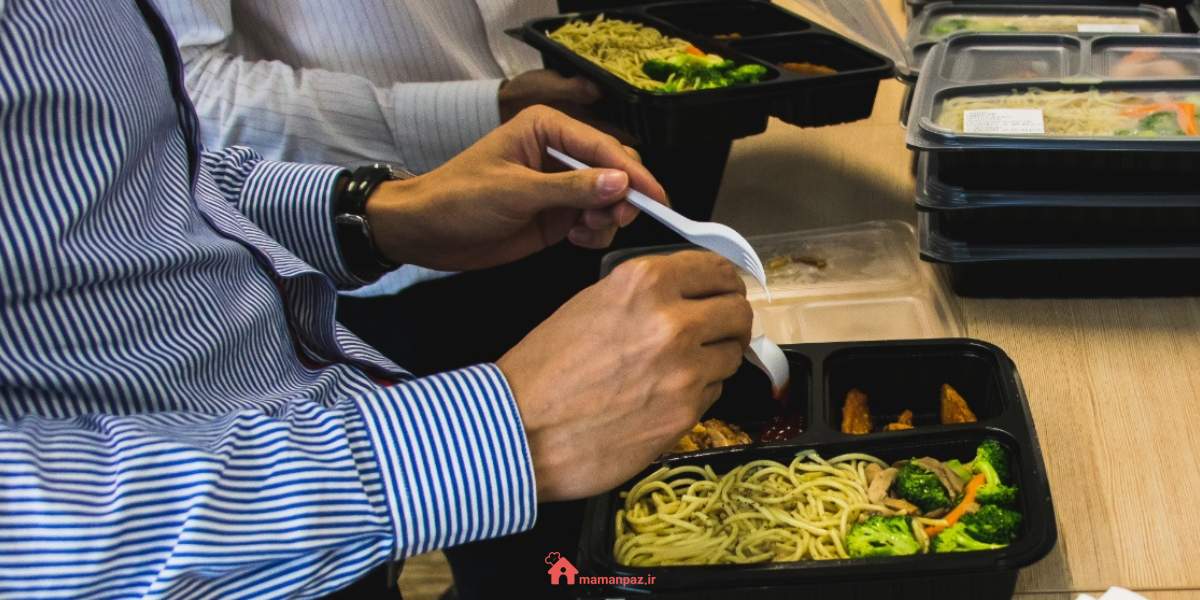 خدمات رفاهی تغذیه‌ای مانند غذای سازمانی