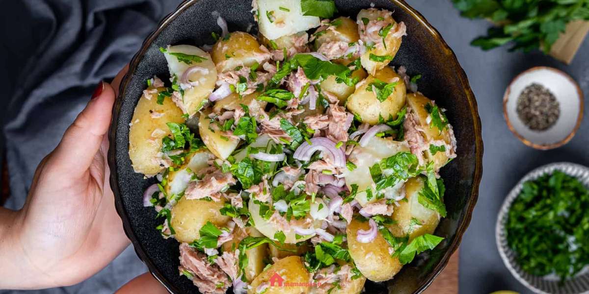 سالاد سبزیجات و تن ماهی