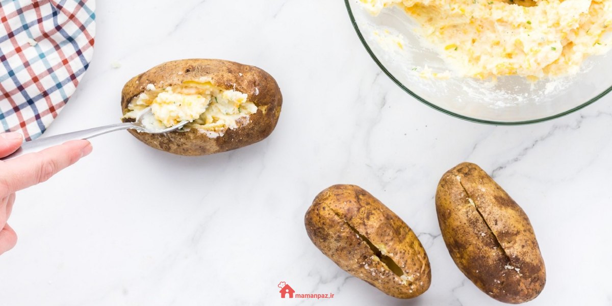 پخت دلمه سیب زمینی با پنیر پیتزا