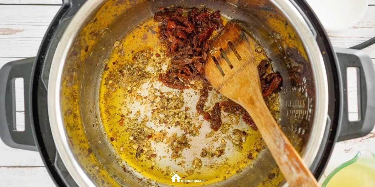 روش جلوگیری از چسبیدن غذا به قابلمه