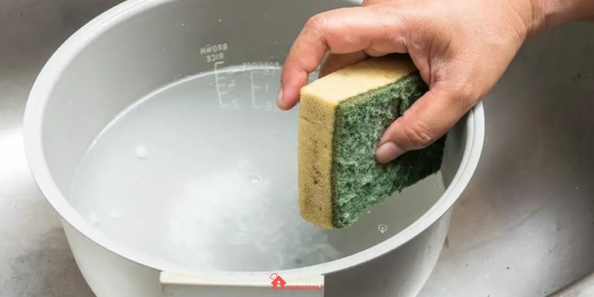 شستشوی درست برای جلوگیری از چسبیدن غذا به قابلمه تفلون