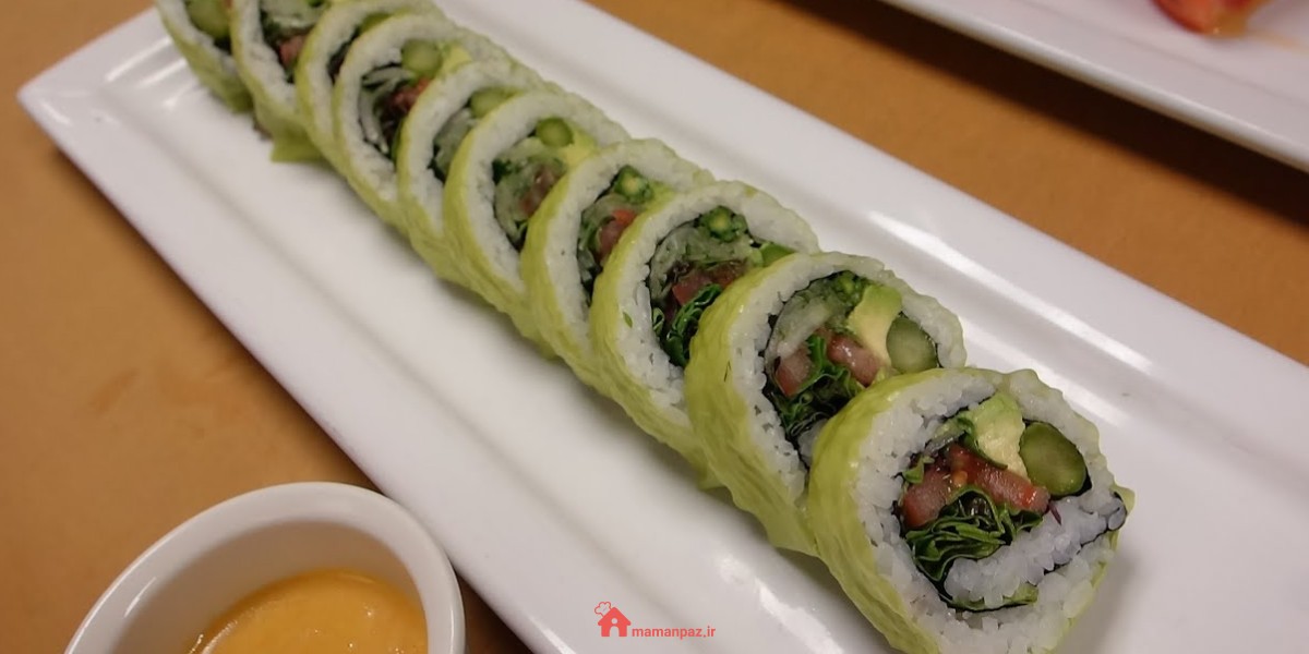 سوشی با کاهو