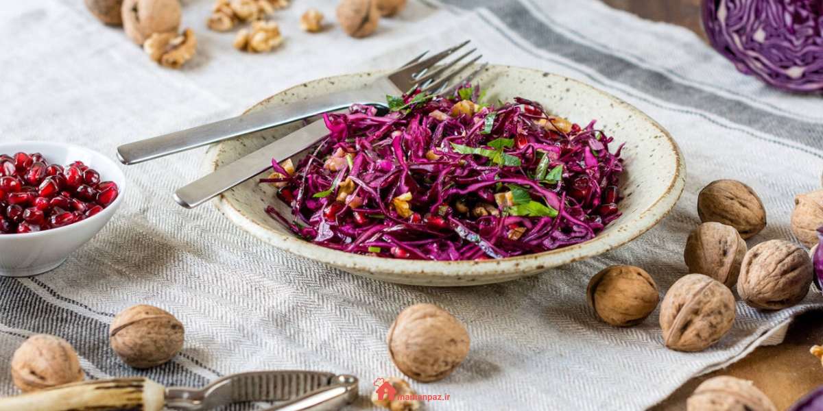 طرز تهیه سالاد انار و کلم قرمز