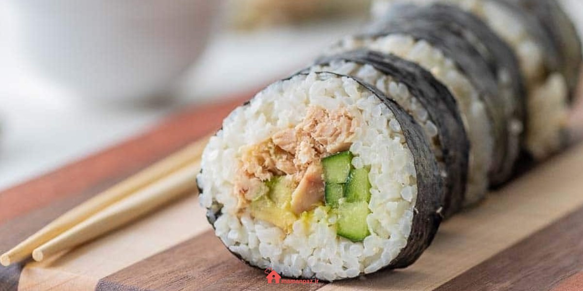 سوشی با تن ماهی